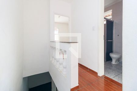 Corredor de casa para alugar com 3 quartos, 177m² em Jardim Avenida, São Paulo