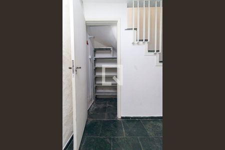 Sala de casa para alugar com 3 quartos, 177m² em Jardim Avenida, São Paulo