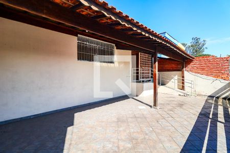 Casa para alugar com 3 quartos, 440m² em Parque Ipe, São Paulo