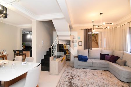 Sala de casa de condomínio à venda com 3 quartos, 180m² em Santa Felicidade, Curitiba
