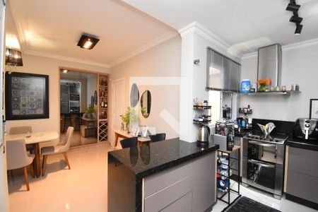 Sala de casa de condomínio à venda com 3 quartos, 180m² em Santa Felicidade, Curitiba