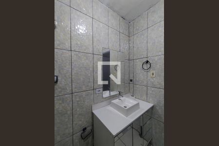 Banheiro social casa  de casa à venda com 4 quartos, 143m² em Jardim Petroni, São Bernardo do Campo