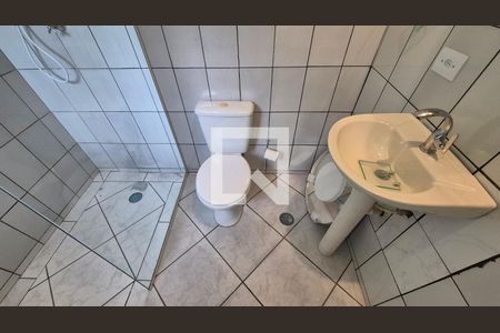 Banheiro de casa para alugar com 1 quarto, 48m² em Jardim Irene, Santo André