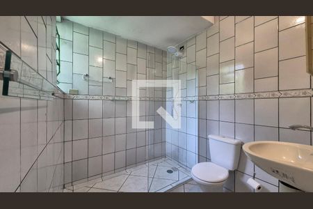 Banheiro de casa para alugar com 1 quarto, 48m² em Jardim Irene, Santo André