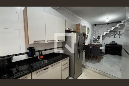Cozinha - Sala de casa à venda com 2 quartos, 198m² em Condomínio Maracanã, Santo André