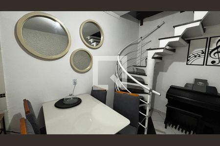 Cozinha - Sala de casa à venda com 2 quartos, 198m² em Condomínio Maracanã, Santo André