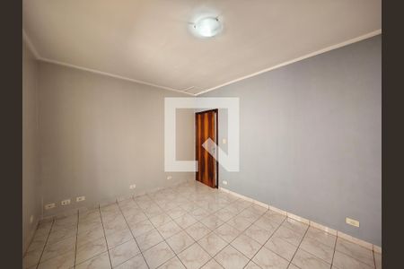 Quarto 1 de casa para alugar com 2 quartos, 90m² em Parque Vitoria, São Paulo