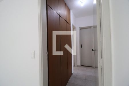 Corredor - Armário de apartamento para alugar com 3 quartos, 115m² em Centro, Uberlândia