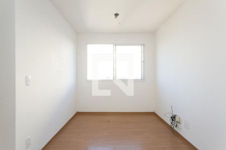 Sala  de apartamento para alugar com 2 quartos, 45m² em Jardim Marpu, São Paulo