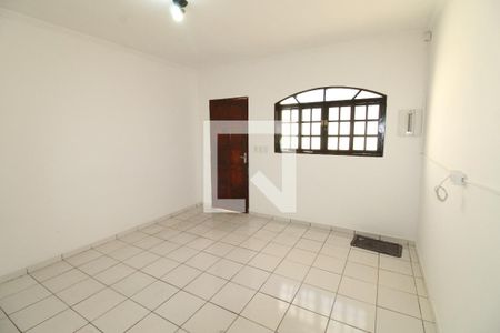 Casa para alugar com 2 quartos, 100m² em Lot. Res. Vista Linda, São José dos Campos