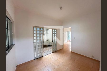 Sala de casa para alugar com 3 quartos, 180m² em Jardim Patricia, Uberlândia