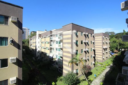 Sala - Vista de apartamento à venda com 2 quartos, 52m² em Jacarepaguá, Rio de Janeiro