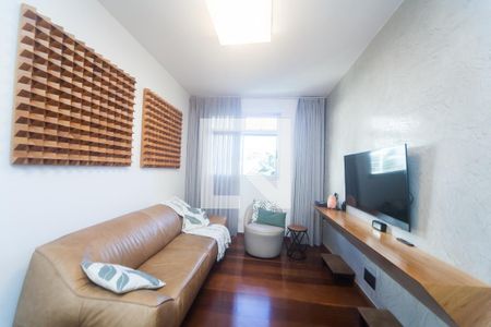 Sala de TV de apartamento à venda com 3 quartos, 104m² em Sion, Belo Horizonte