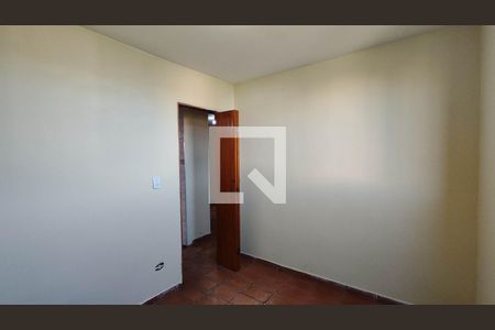 Quarto 2 de apartamento para alugar com 2 quartos, 45m² em Parque Dourado, Ferraz de Vasconcelos