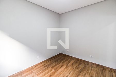 Quarto de casa para alugar com 1 quarto, 50m² em Jardim Ana Estela, Carapicuíba