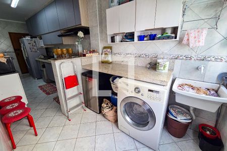 Apartamento para alugar com 3 quartos, 148m² em Vila Tupi, Praia Grande
