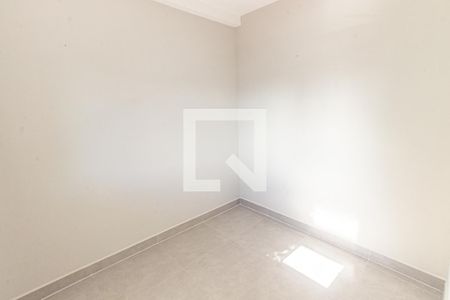 Quarto 2 de apartamento para alugar com 2 quartos, 40m² em Vila Canero, São Paulo