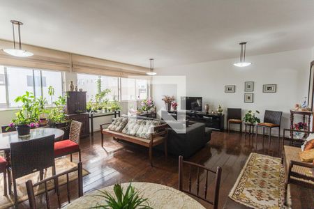 Sala 1 de apartamento à venda com 6 quartos, 340m² em Santa Efigênia, Belo Horizonte