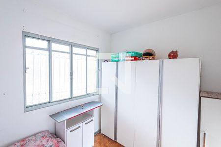 Quarto 1 de casa para alugar com 2 quartos, 120m² em Piratininga, Belo Horizonte