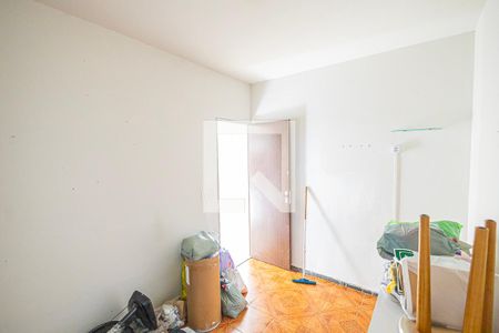 Quarto 2 de casa para alugar com 2 quartos, 120m² em Piratininga, Belo Horizonte