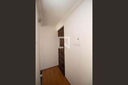 Corredor de apartamento à venda com 2 quartos, 50m² em Jardim do Tiro, São Paulo