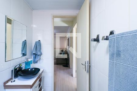 Banheiro de apartamento para alugar com 2 quartos, 47m² em Jardim Bandeirante, Diadema