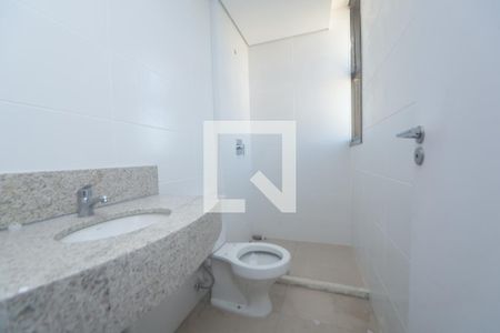 Banheiro suite lado B  de kitnet/studio à venda com 2 quartos, 163m² em Santa Lúcia, Belo Horizonte