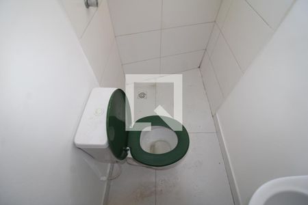 Banheiro de kitnet/studio para alugar com 1 quarto, 35m² em Casa Verde, São Paulo