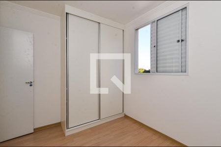 Quarto 2 de apartamento para alugar com 2 quartos, 45m² em Carlos Prates, Belo Horizonte