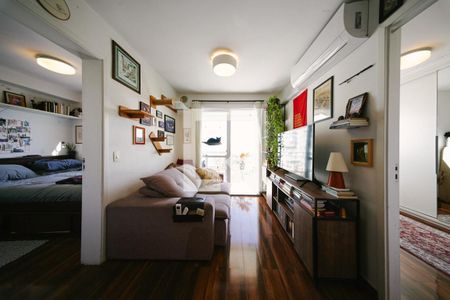 Sala de apartamento para alugar com 2 quartos, 47m² em Jardim Santa Teresinha, São Paulo