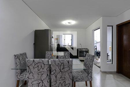 Casa para alugar com 3 quartos, 188m² em Vila Lavinia, Mogi das Cruzes