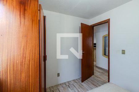 Quarto 2 de apartamento para alugar com 2 quartos, 40m² em Campo Novo, Porto Alegre