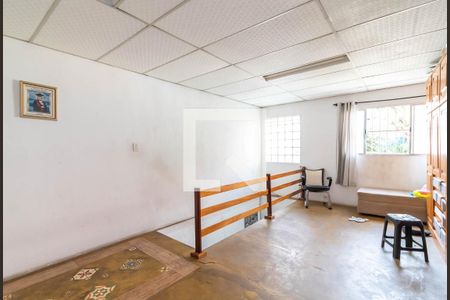 Andar Superior de casa à venda com 8 quartos, 345m² em Jardim Peri, São Paulo