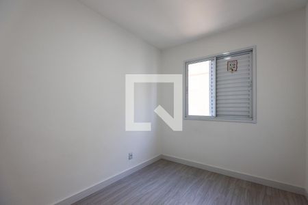 Quarto 1 de apartamento para alugar com 2 quartos, 43m² em Jardim Tres Irmaos, Taboão da Serra