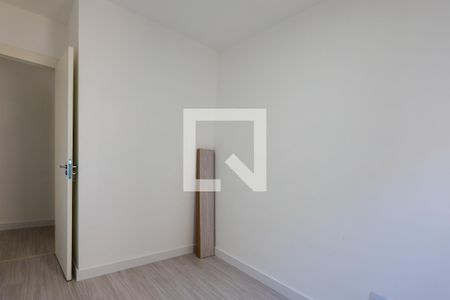 Quarto 1 de apartamento para alugar com 2 quartos, 43m² em Jardim Tres Irmaos, Taboão da Serra