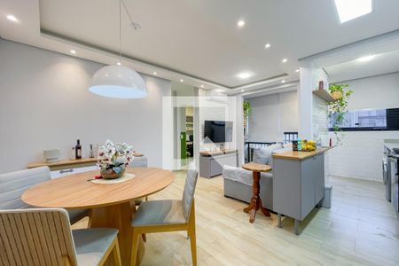 Sala de casa de condomínio para alugar com 2 quartos, 48m² em Centro, Osasco