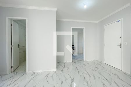 Sala de casa de condomínio para alugar com 2 quartos, 52m² em São Pedro, Osasco