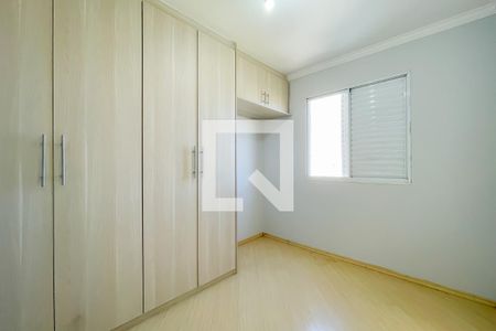 Quarto 1 de casa de condomínio para alugar com 2 quartos, 52m² em São Pedro, Osasco