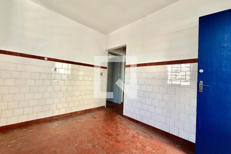 Cozinha de casa à venda com 2 quartos, 300m² em Cidade Domitila, São Paulo