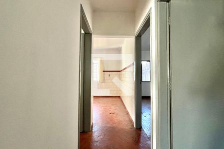 Corredor de casa à venda com 2 quartos, 300m² em Cidade Domitila, São Paulo