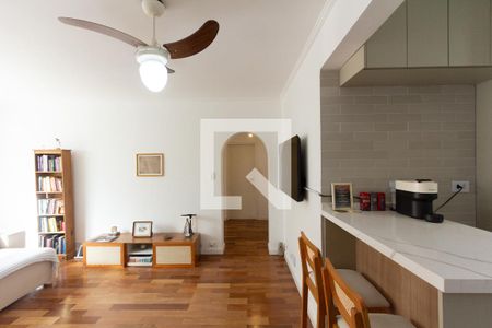 Sala de apartamento para alugar com 2 quartos, 82m² em Vila Nova Conceição, São Paulo