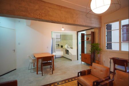Sala de apartamento para alugar com 2 quartos, 57m² em Petrópolis, Porto Alegre