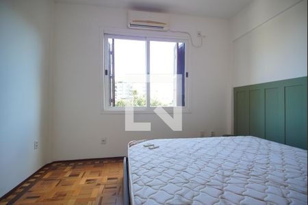 Quarto 1 de apartamento para alugar com 2 quartos, 57m² em Petrópolis, Porto Alegre