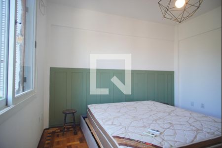 Quarto 1 de apartamento para alugar com 2 quartos, 57m² em Petrópolis, Porto Alegre