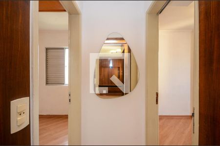 Corredor de apartamento para alugar com 1 quarto, 50m² em Parque Sao Luis, São Paulo