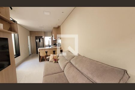 Sala de casa para alugar com 2 quartos, 140m² em Jardim Americano, Itaquaquecetuba