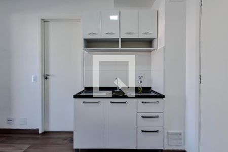 Sala/Cozinha de kitnet/studio para alugar com 1 quarto, 25m² em Cambuci, São Paulo