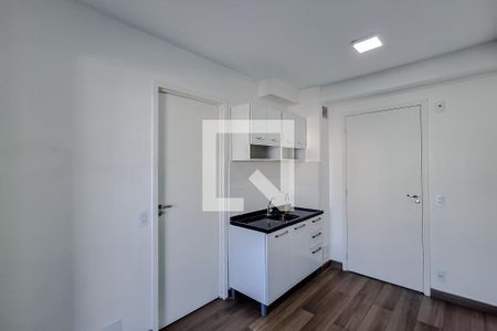 Sala/Cozinha de kitnet/studio para alugar com 1 quarto, 25m² em Cambuci, São Paulo