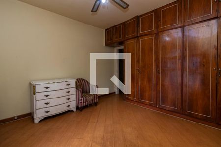 Casa à venda com 4 quartos, 140m² em Vila Congonhas, São Paulo