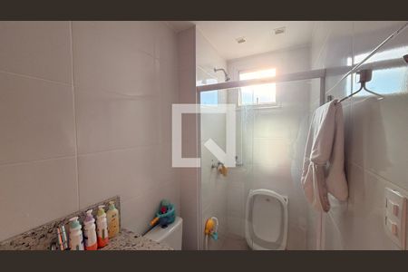 Banheiro da Suíte 1 de apartamento à venda com 3 quartos, 106m² em Jardim Atlantico, Goiânia